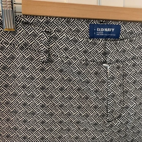 Patterned Skinny Pants - Picture 2 of 4